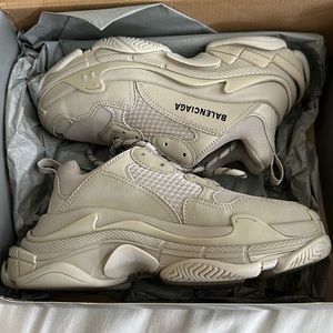 Balenciaga WOMEN'S TRIPLE S SNEAKER IN BEIGE